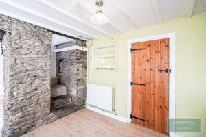 Photo 16- click for photo gallery